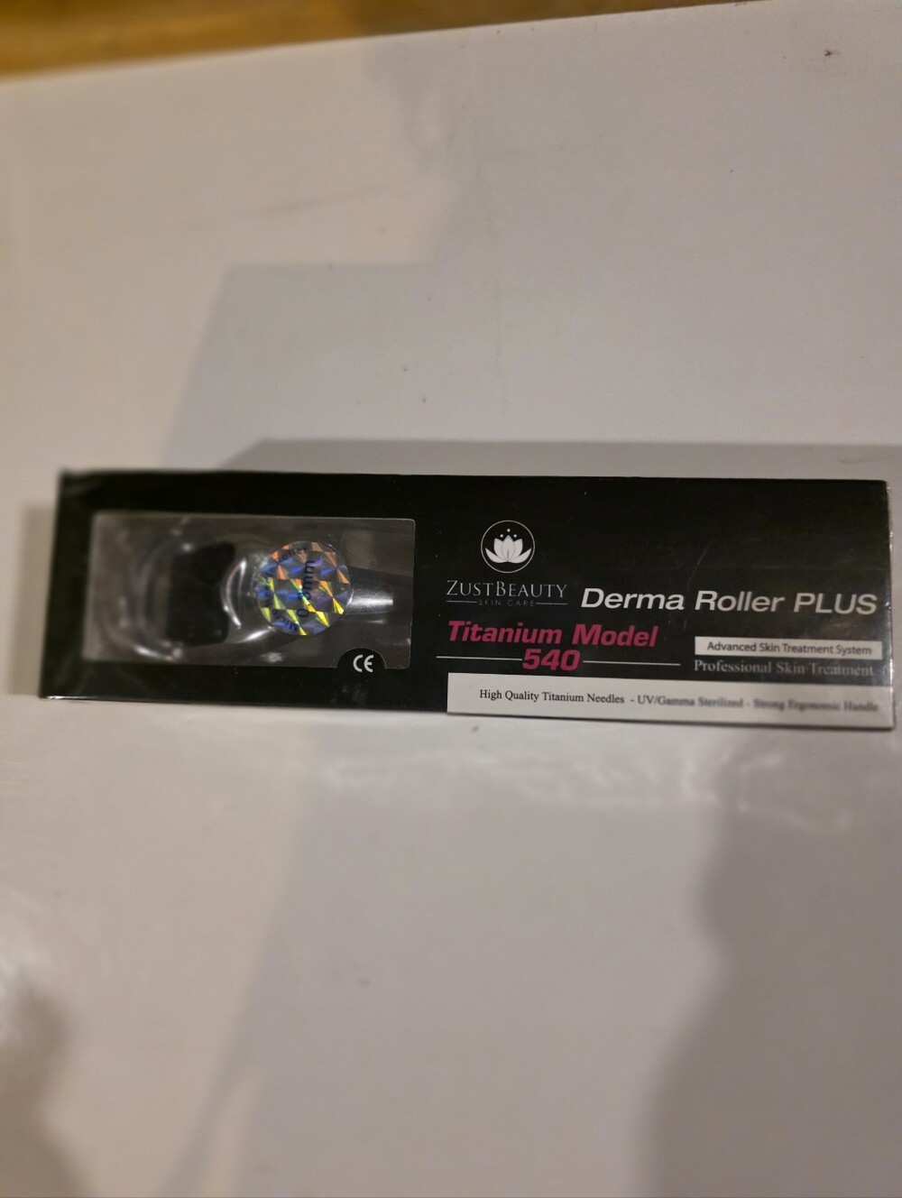 Derma Roller PLUS Titanium Model 540 - Black